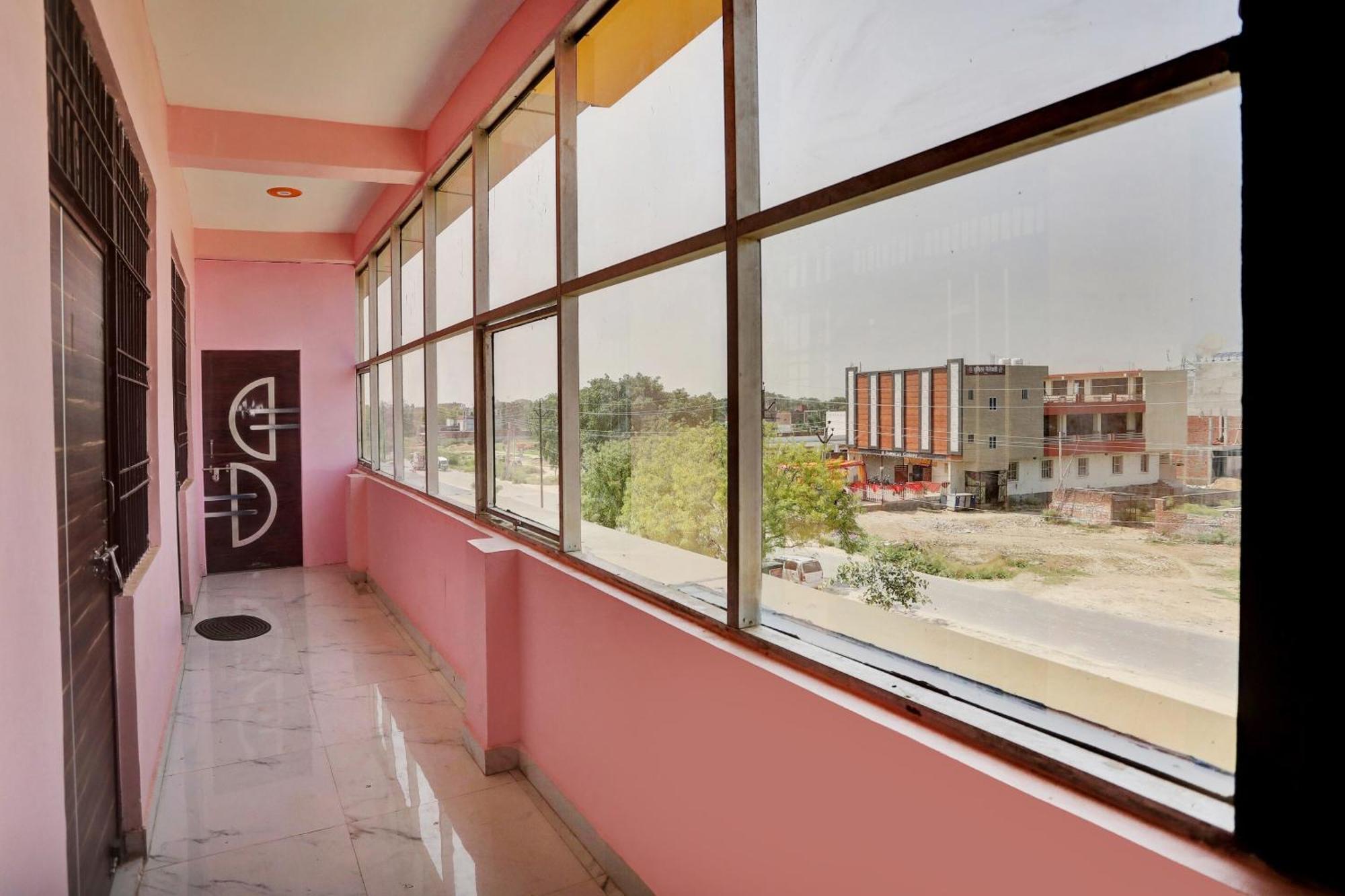Hotel O Amantran كانبور المظهر الخارجي الصورة